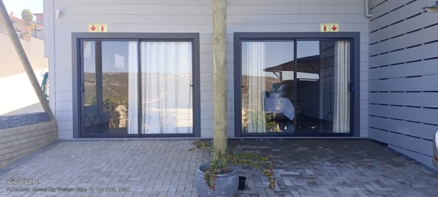 6 Bedroom Property for Sale in Seemeeu Park Western Cape